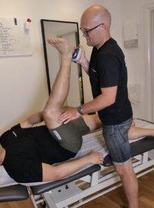 Test af benstyrke efter ACL skade med VALD udstyr hos Fysio360 i København